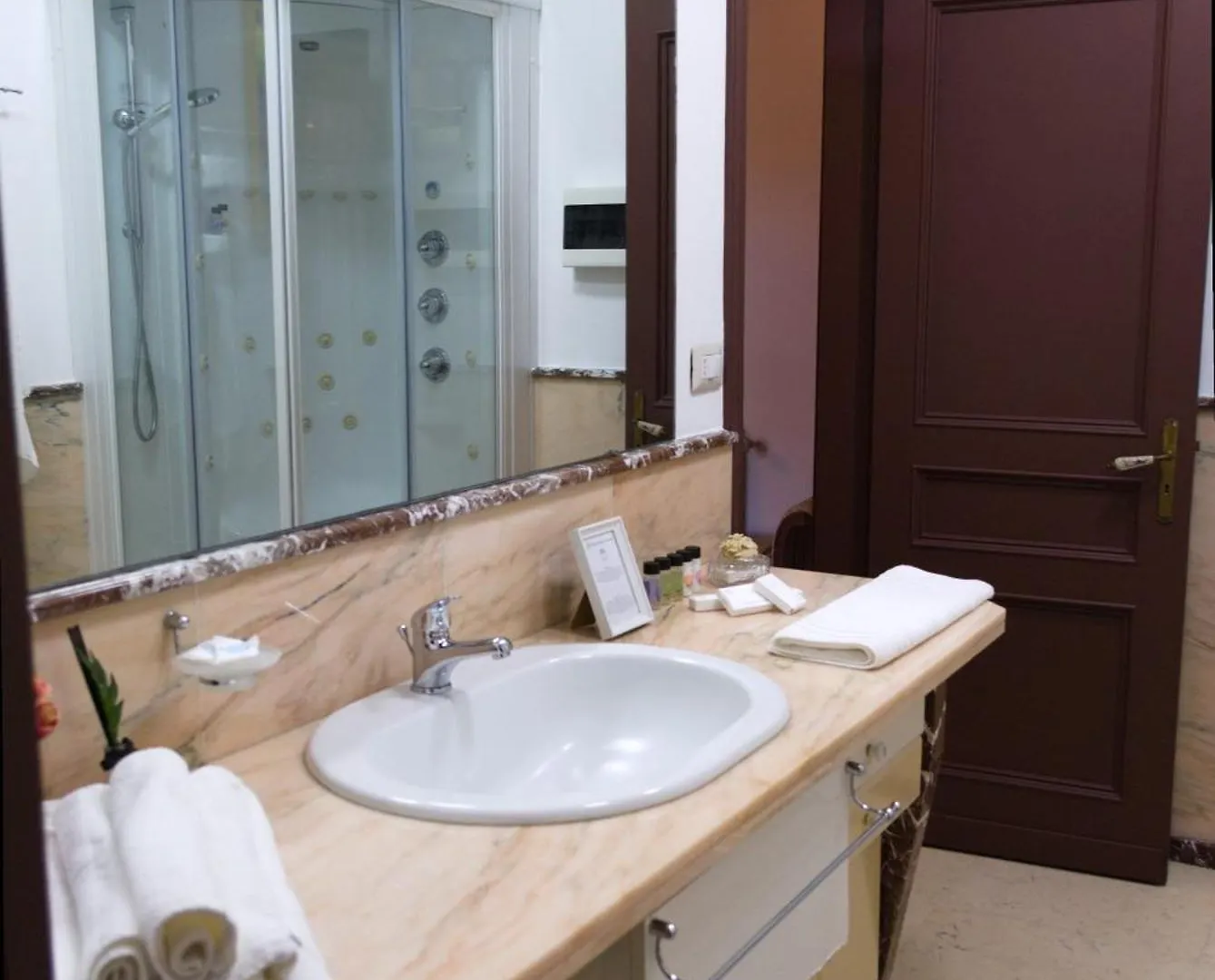Allure Palace Acireale 0*,  Italy
